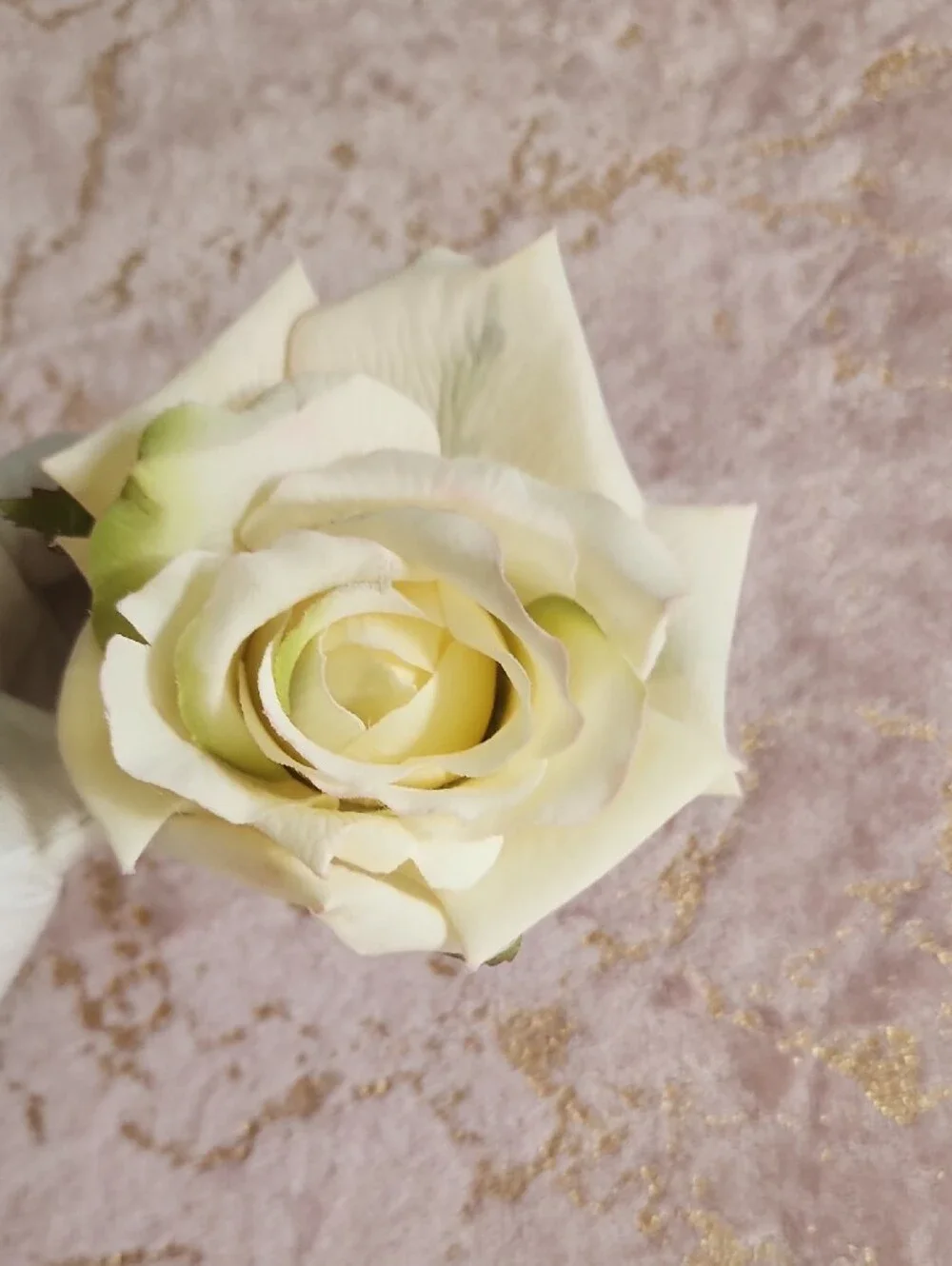 HAIR CLIP | Ivory Artificial Rose Hair Clip - Picture 8 of 15